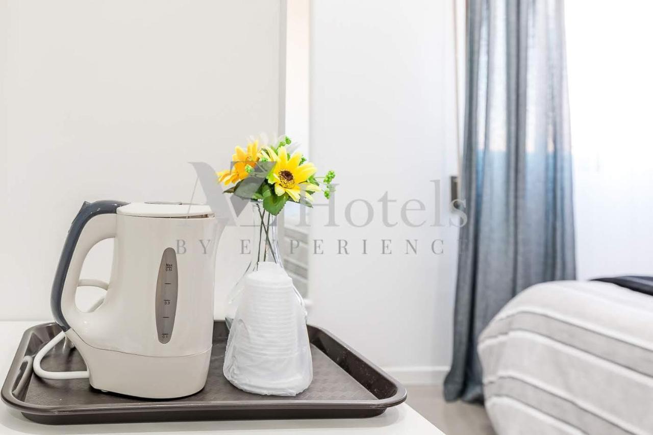 Ayz Sierra De Meira - Auto Check-In Property (Adults Only) Madrid Dış mekan fotoğraf